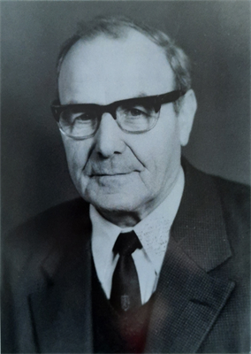 Alois Scharrer